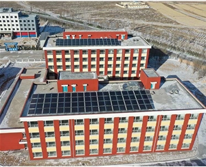 神池敬老院南楼18吨海尔太阳能+2台10P海尔空气能热水项目